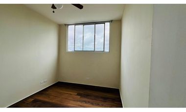 Se alquila apartamento en Llano Bonito