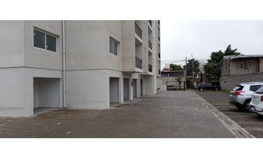 Venta Cochera descubierta en playón de torre cerrado