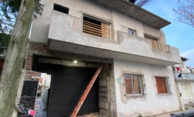 Departamento Tipo Casa en venta en Quilmes Centro