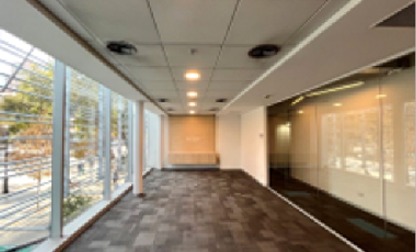 Oficina en Arriendo en Apoquindo con El Bosque Central