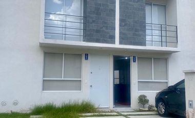 VENDO CASA EN FRACCIONAMIENTO LAS TROJES