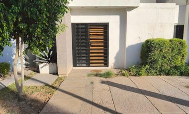 SE RENTA CASA EN SENDEROS DESDE UN DIA