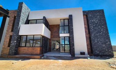 VENTA DE CASA DE LUJO EN QUINTAS ECUESTRES, CIUDAD ECOLÓGICA, HARAS!
