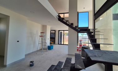 VENTA DE CASA DE LUJO EN QUINTAS ECUESTRES, CIUDAD ECOLÓGICA, HARAS!