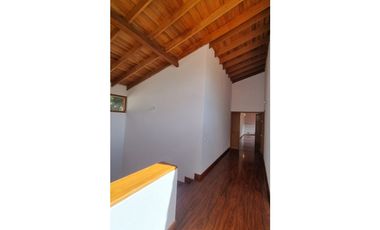SE VENDE CASA EN LA CALERA