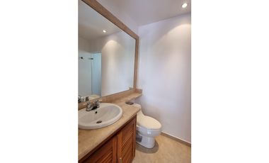SE VENDE CASA EN LA CALERA
