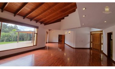 SE VENDE CASA EN LA CALERA