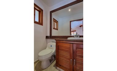 SE VENDE CASA EN LA CALERA