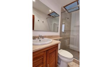 SE VENDE CASA EN LA CALERA