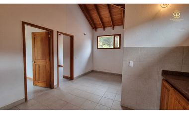 SE VENDE CASA EN LA CALERA