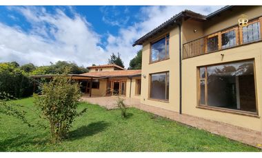 SE VENDE CASA EN LA CALERA