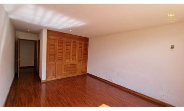 SE VENDE CASA EN LA CALERA