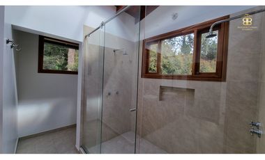 SE VENDE CASA EN LA CALERA