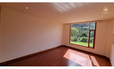 SE VENDE CASA EN LA CALERA