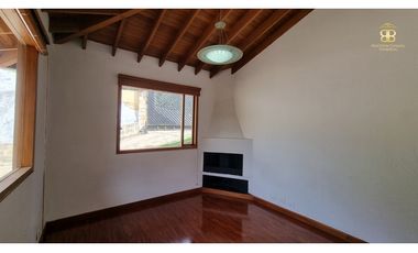 SE VENDE CASA EN LA CALERA