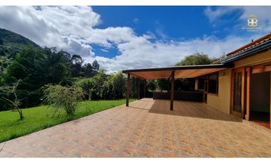 SE VENDE CASA EN LA CALERA