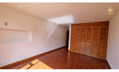 SE VENDE CASA EN LA CALERA