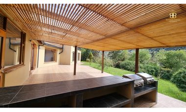 SE VENDE CASA EN LA CALERA