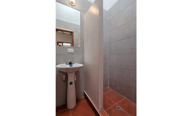SE VENDE CASA EN LA CALERA