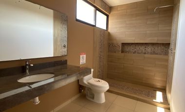 Casa residencial en venta zona de Conkal de 2 recámaras