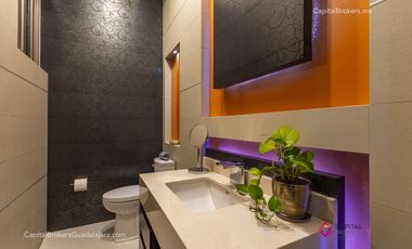 Casa de lujo en venta con elevador Olivos residencial  zona Tec