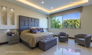 Casa de lujo en venta con elevador Olivos residencial  zona Tec