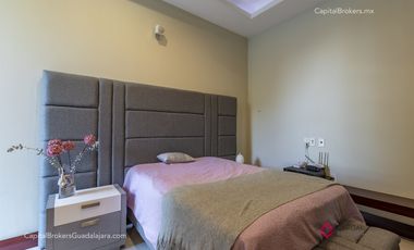 Casa de lujo en venta con elevador Olivos residencial  zona Tec