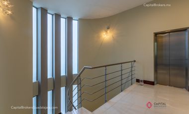 Casa de lujo en venta con elevador Olivos residencial  zona Tec