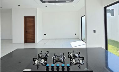 AMPLIA RESIDENCIA DE 3 RECÁMARAS EN ESQUINA EN ZONA NORTE DE COLIMA