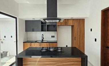 AMPLIA RESIDENCIA DE 3 RECÁMARAS EN ESQUINA EN ZONA NORTE DE COLIMA