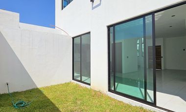 AMPLIA RESIDENCIA DE 3 RECÁMARAS EN ESQUINA EN ZONA NORTE DE COLIMA