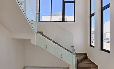 AMPLIA RESIDENCIA DE 3 RECÁMARAS EN ESQUINA EN ZONA NORTE DE COLIMA