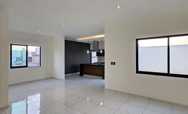 AMPLIA RESIDENCIA DE 3 RECÁMARAS EN ESQUINA EN ZONA NORTE DE COLIMA