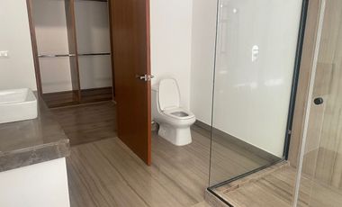 CASA EN RENTA - LOMAS COUNTRY CLUB