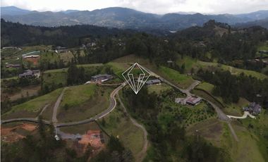 Venta de lote en exclusivo sector de El Retiro