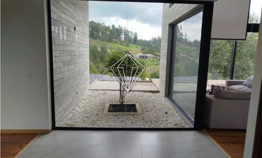 Venta de finca en exclusivo sector de El Retiro