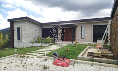 Venta de finca en exclusivo sector de El Retiro