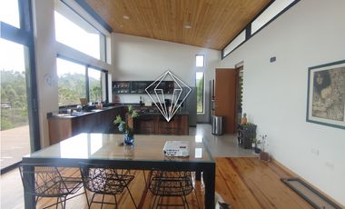 Venta de finca en exclusivo sector de El Retiro