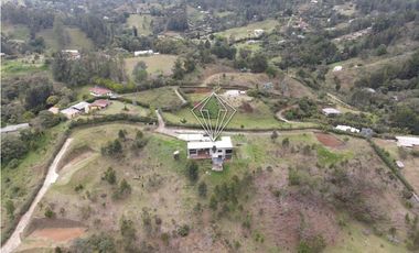 Venta de finca en exclusivo sector de El Retiro
