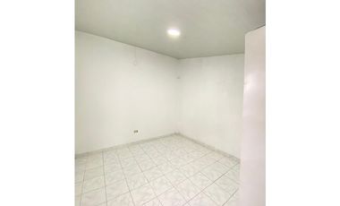 SE ARRIENDA APARTAMENTO EN TERCER PISO BARRIO ENTRE ROS TULU.