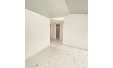 SE ARRIENDA APARTAMENTO EN TERCER PISO BARRIO ENTRE ROS TULU.