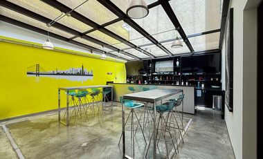 Casa remodelada con terraza y jardín en La  Herradura