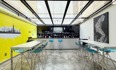 Casa remodelada con terraza y jardín en La  Herradura