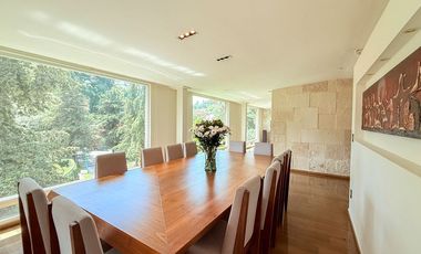 Casa remodelada con terraza y jardín en La  Herradura