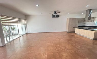 CASA EN VENTA  EN RESIDENCIAL AQUA- CANCUN
