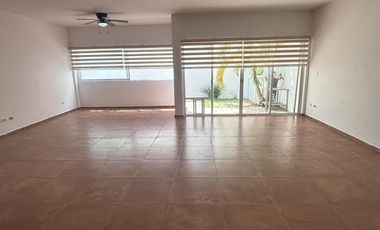 CASA EN VENTA  EN RESIDENCIAL AQUA- CANCUN