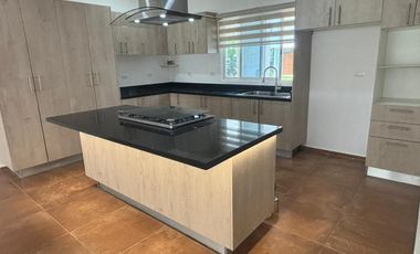 CASA EN VENTA  EN RESIDENCIAL AQUA- CANCUN