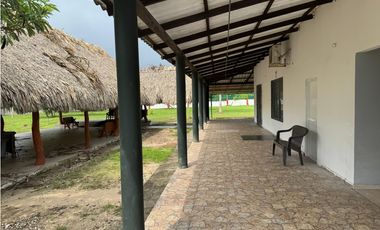 FINCA EN VENTA EN POLONUEVO
