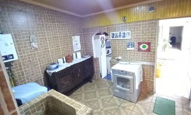 Se Vende Casa Central en Calle Calderón, Rancagua