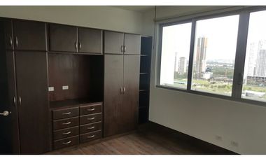 ALQUILO/VENDO GRANDE VISTA MAR OCEAN TWO C. ESTE